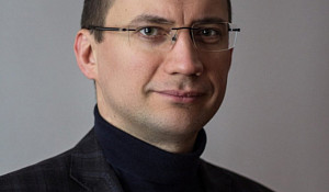 Алексей Кашин: У России есть лишь два-три года, чтобы занять свою нишу на глобальном рынке водорода Глобальный рынок водорода еще только формируется, однако России следует поторопиться, чтобы занять на нем свою нишу. Окно возможностей не столь велико: два-три года. Успеет ли Россия вписаться в новый рынок? Насколько серьезна угроза антиводородного лобби, и кто его представляет? Какие российские компании имеют шанс стать «водородным «Газпромом»? Большое интервью основателя ГК "ИнЭнерджи" Алексея Кашина порталу TEKFACE.